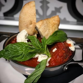 Classic Crust Meatballs
